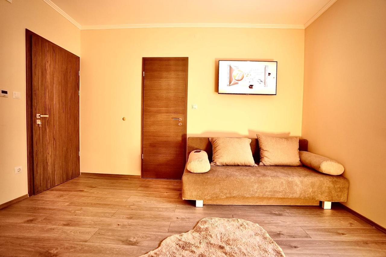 Bed and Breakfast Bacchus Pub Es Panzio Dunaharaszti Exteriér fotografie