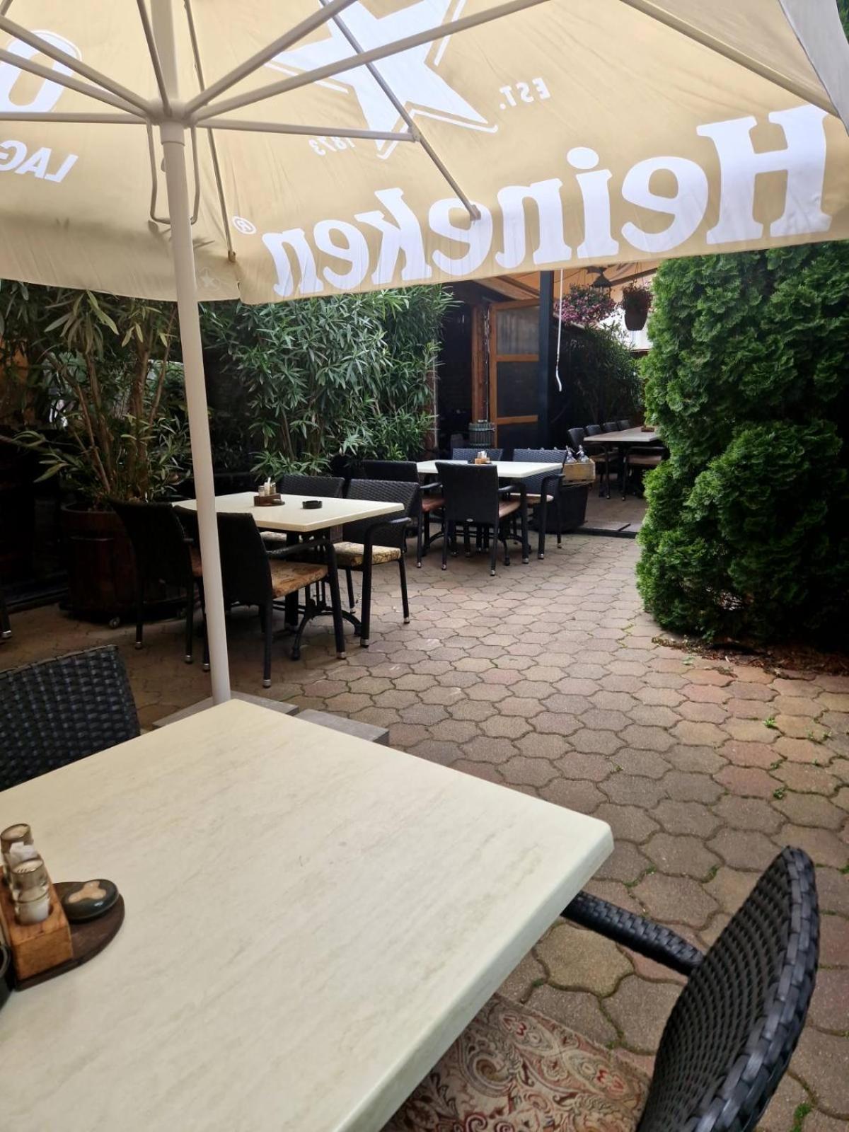 Bed and Breakfast Bacchus Pub Es Panzio Dunaharaszti Exteriér fotografie